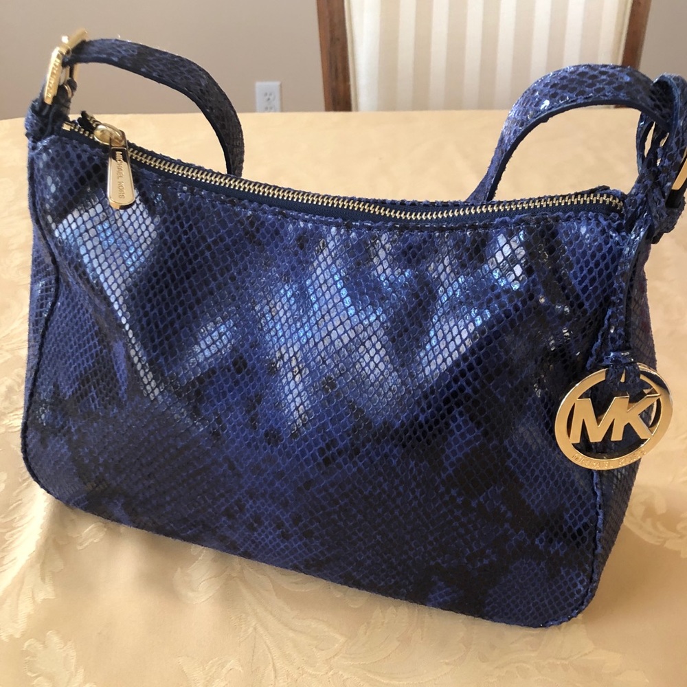 Beautiful Blue Michael Kors Bag ❤️ - Picture 3 of 7